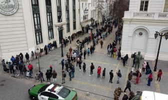 Columna de Carlos García en El Mostrador / La “autopolítica» macroeconómica y las decisiones de las personas